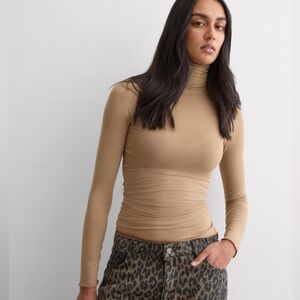 Intimissimi NWT Modal Cashmere Ultralight High-Neck Top in Toffee, Size S